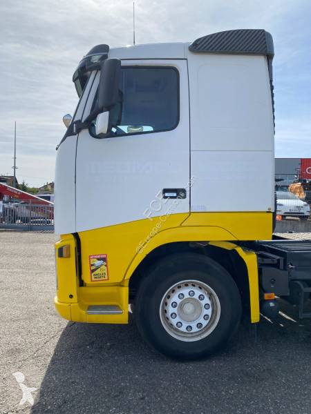 Cap tractor Volvo 580
