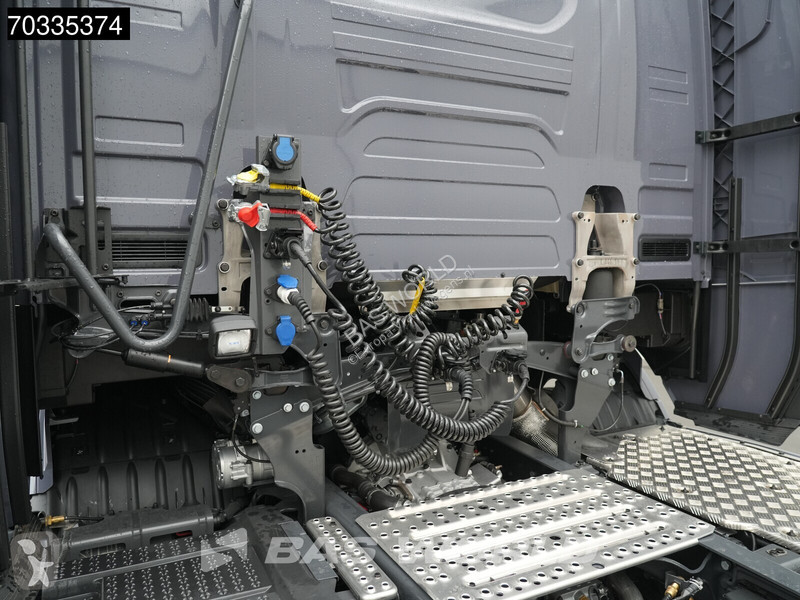Cap tractor Scania S660 S 4X2 V8 Retarder...