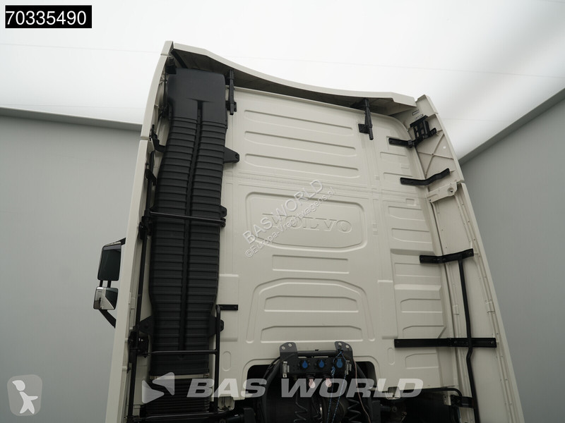Tractor Volvo 500 4X2 XL 2x Tanks I-ParkCool ACC