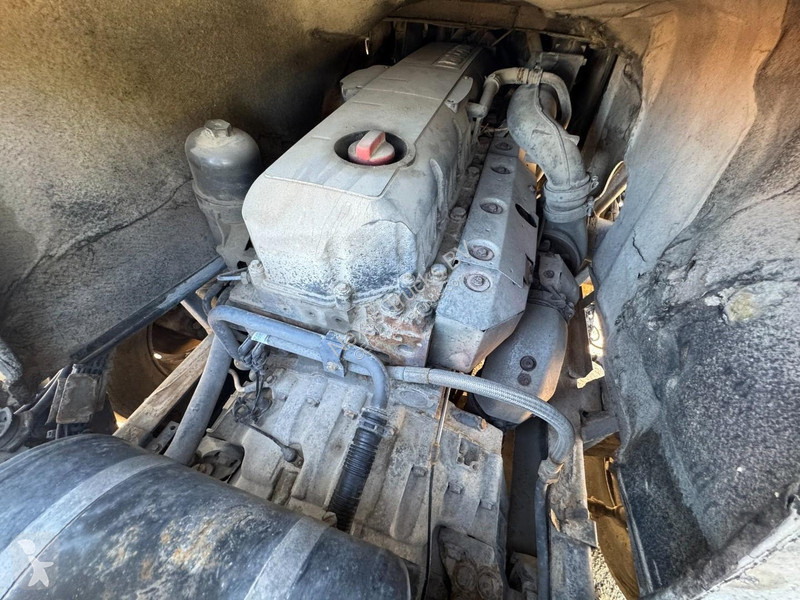 Cap tractor DAF 460 Space Cab (MANUAL GEARBOX /...
