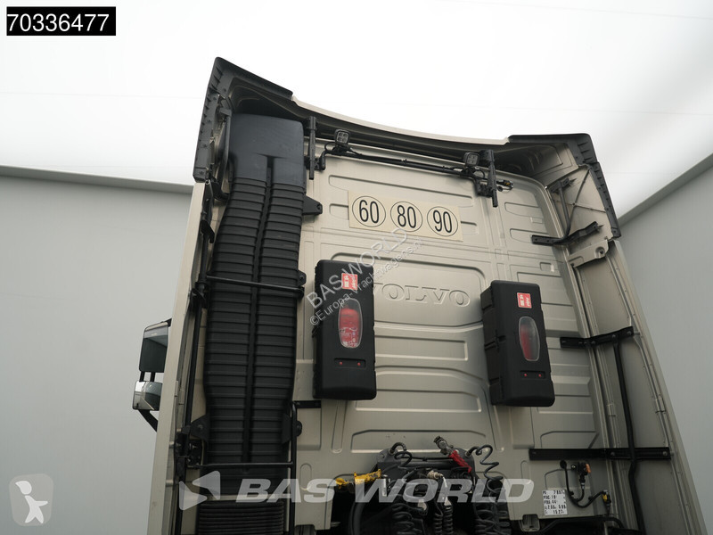 Cap tractor Volvo 500  4X2 ADR 2x Tanks...