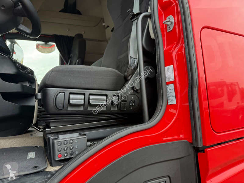 Тягач Iveco STRALIS S-WAY AS440S58T/FP Intarder...