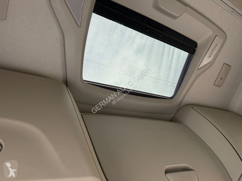 Ciągnik siodłowy Iveco STRALIS S-WAY...