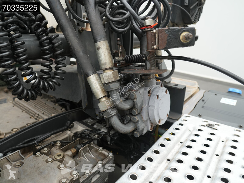 Тягач Volvo 460  4X2 Retarder PTO