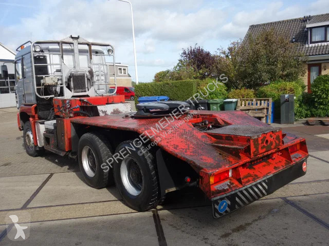 Tractor MAN 33.460 manual fuel pump