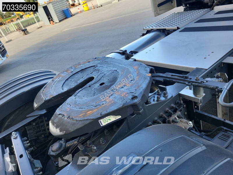 Тягач Volvo 460  4X2 LNG! ADR 2x Tanks...