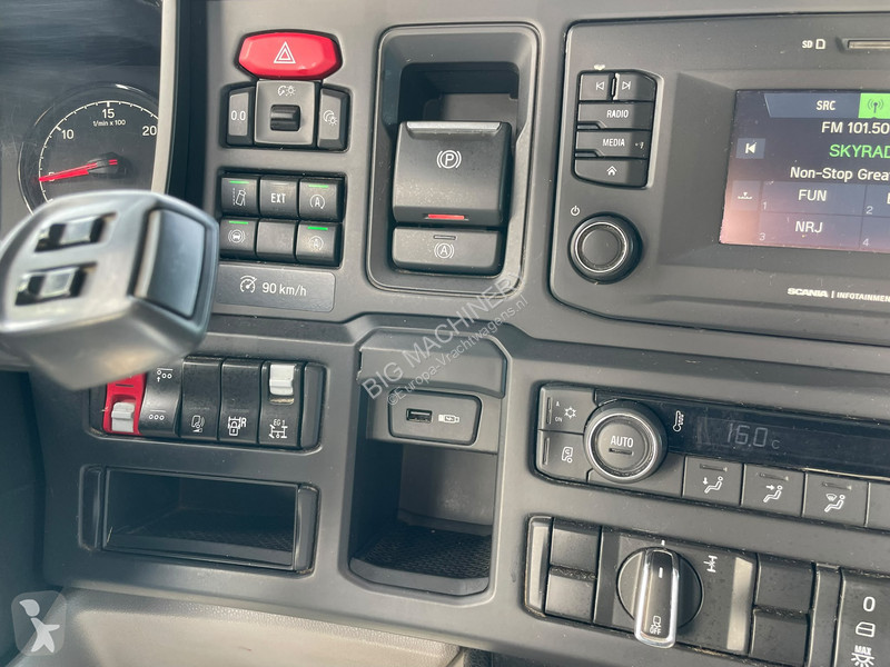 Тягач Scania 450 A4X2NA