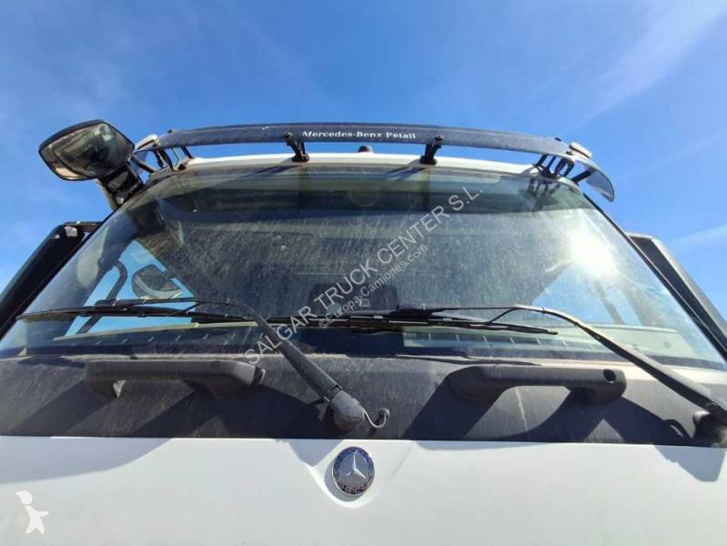 Cabeza tractora Mercedes 1843 LS