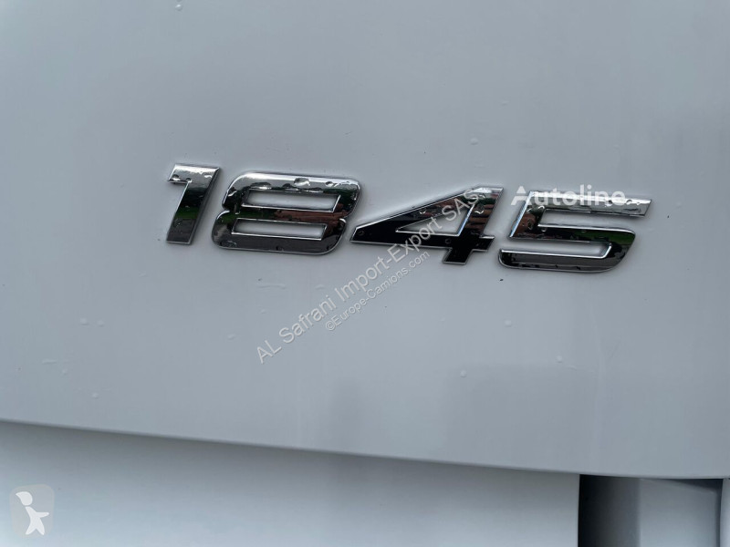 جرار Mercedes 1845