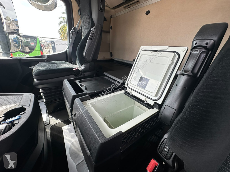 Mercedes  1851 LS tractor unit