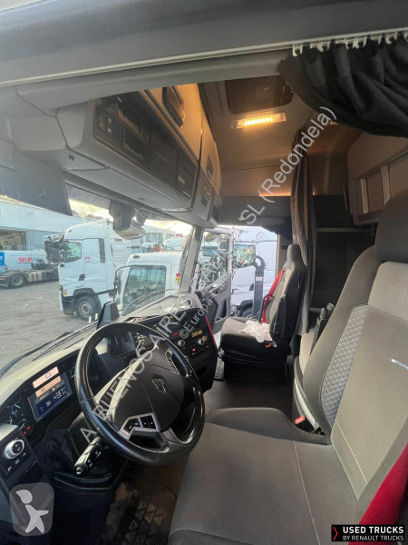 Renault  tractor unit