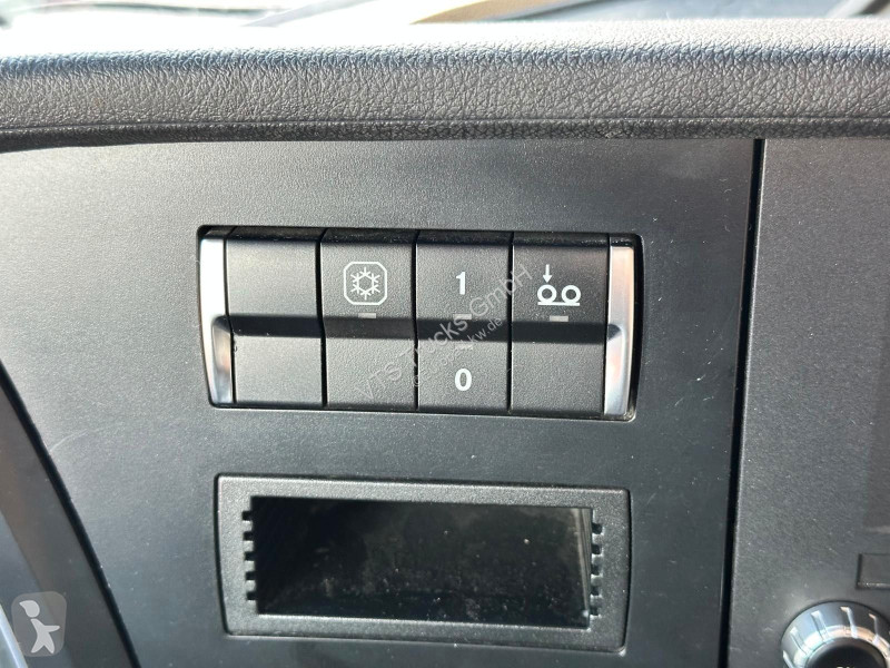 Tahač Mercedes 1846 LS 4x2 BL...