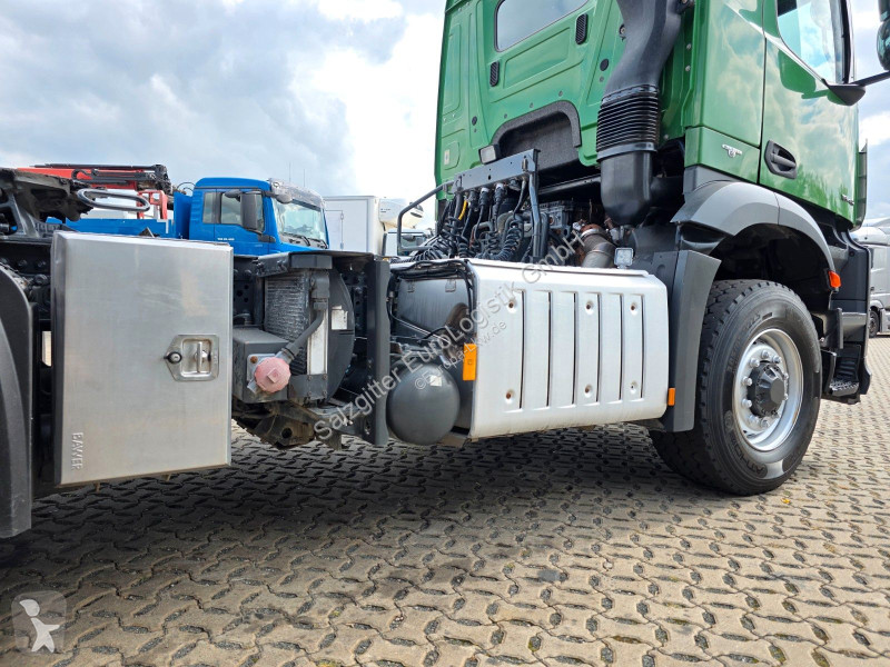 Mercedes 1843 | Nebenabtrieb tractor unit