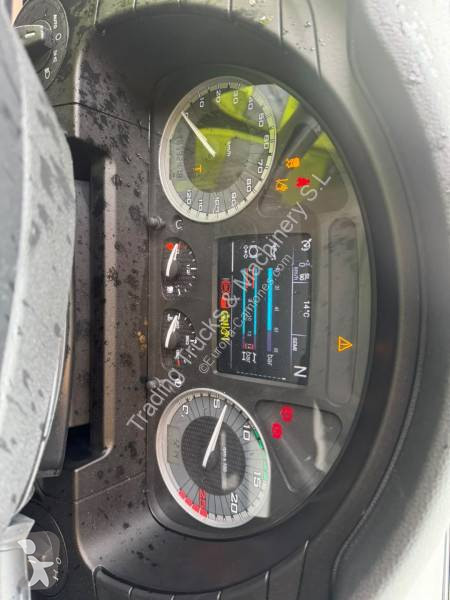 Iveco 460 tractor unit