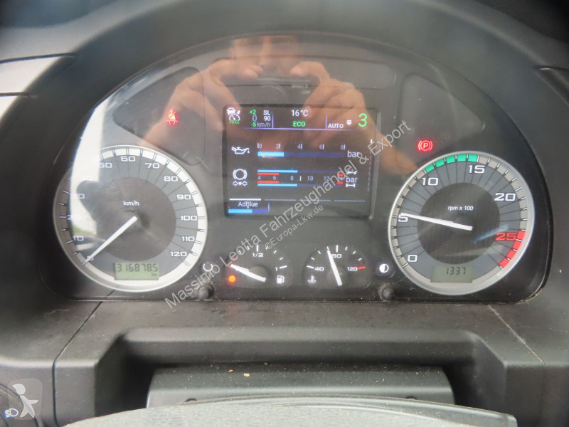 Iveco S-Way 490 Intarder FZ.17 tractor unit