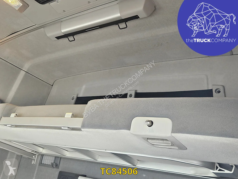 Renault T 520 tractor unit