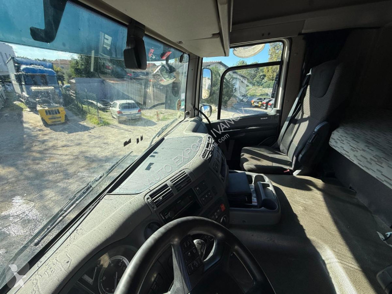 DAF 460 tractor unit