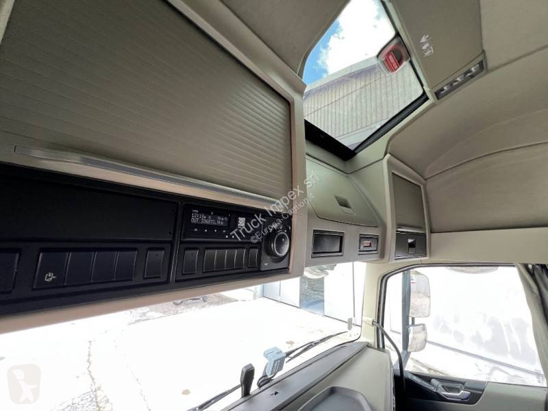 Tahač Volvo 500 Globetrotter XL