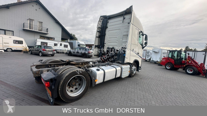 Traktor Volvo FH 460  XL Standklima Mega