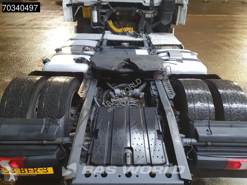 Mercedes 1942 4X2 Mega StreamSpace NL 2xTanks...
