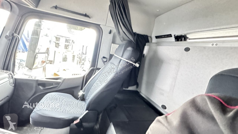 Mercedes 3358 tractor unit
