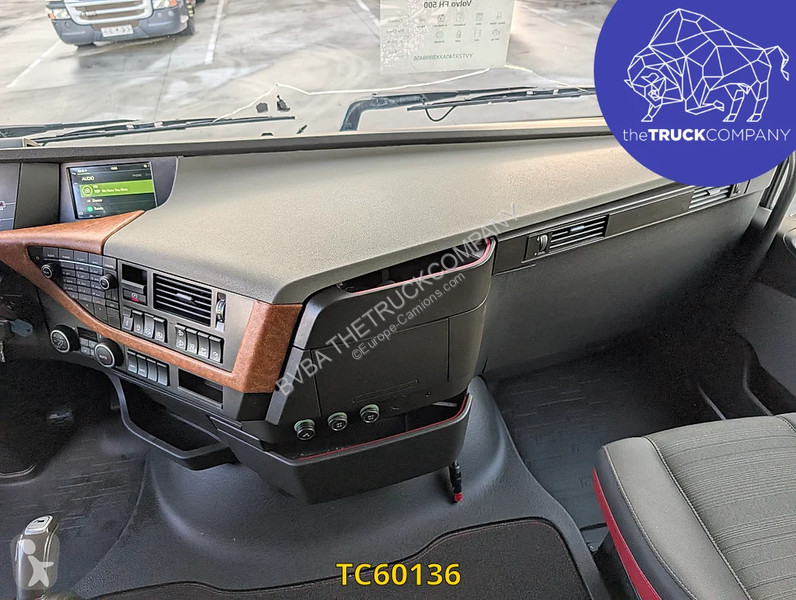 Traktor Volvo 500