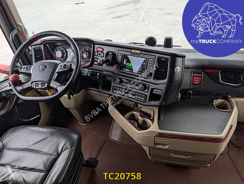 Scania 520 tractor unit