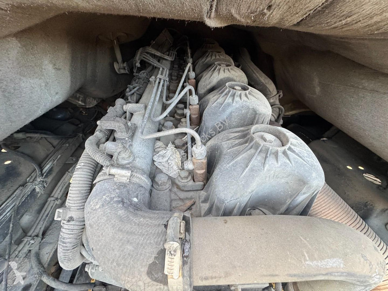 Trekker Scania 94 - 230 (MANUA GEARBOX / BOITE...