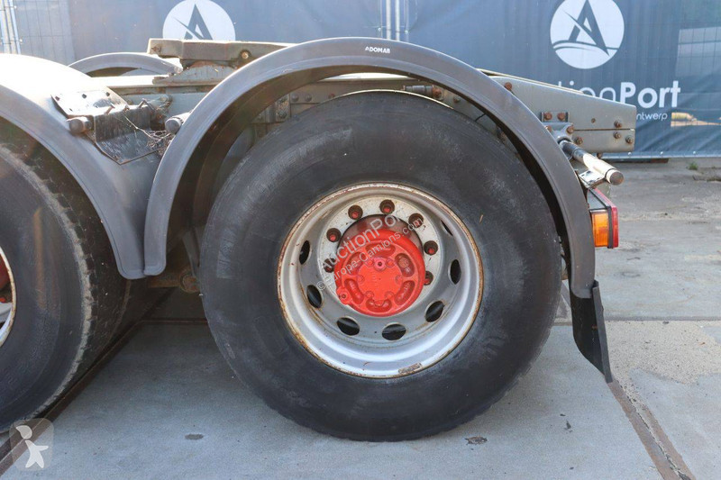 Traktor Volvo 460 Globetrotter