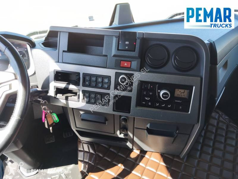 Traktor Renault