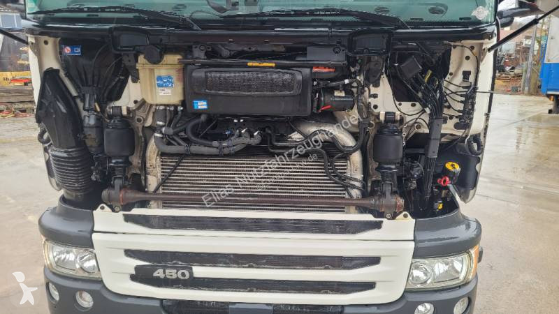جرار Scania