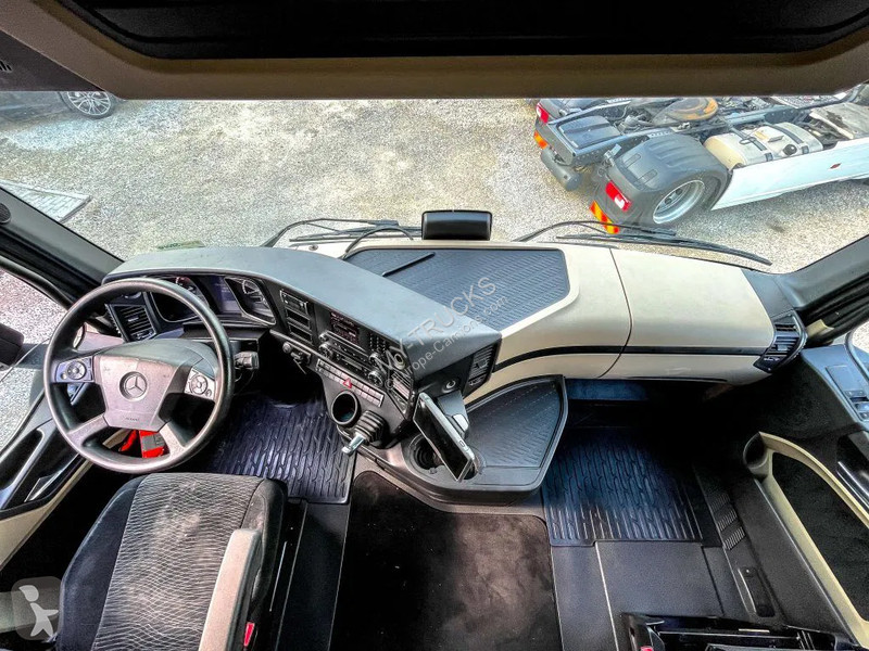 Traktor Mercedes 1845 | Leasing