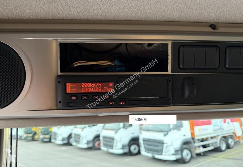 Traktor DAF XF530