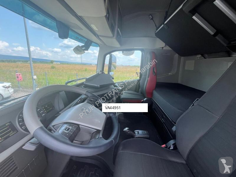 Tahač Volvo FH500 / 2021 / NISKI PRZEB / LEKKI...