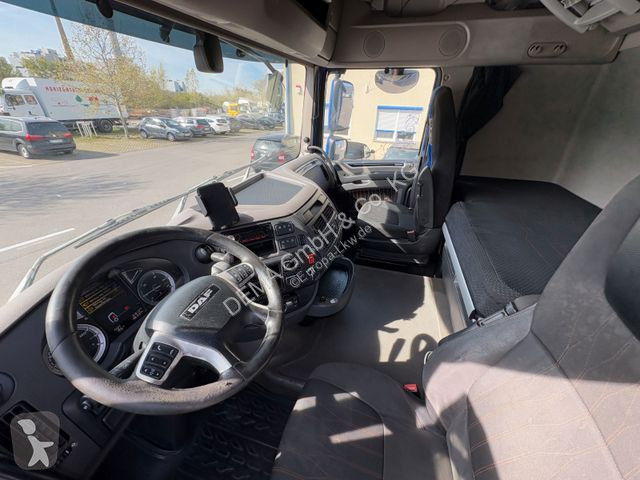 Traktor DAF 480...