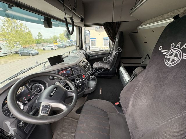Traktor DAF 480...