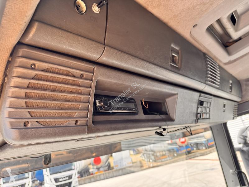 Trekker Scania 124LA 4X2 NA 420
