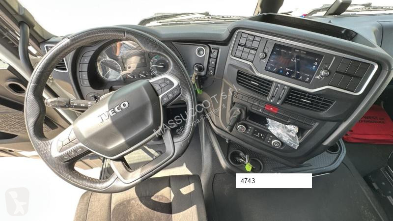 Traktor Iveco S-WAY 490 4x2