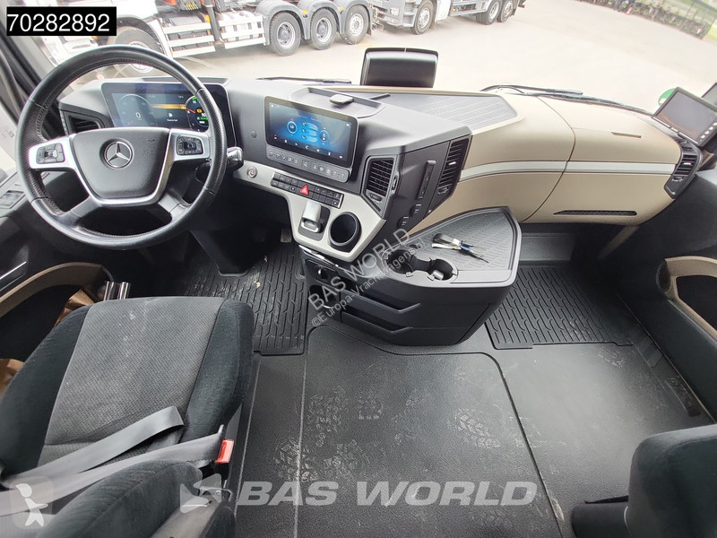 Tractor Mercedes 4163 8X4 180T GigaSpace...