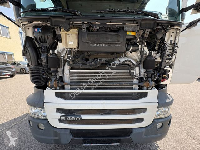 Traktor Scania...