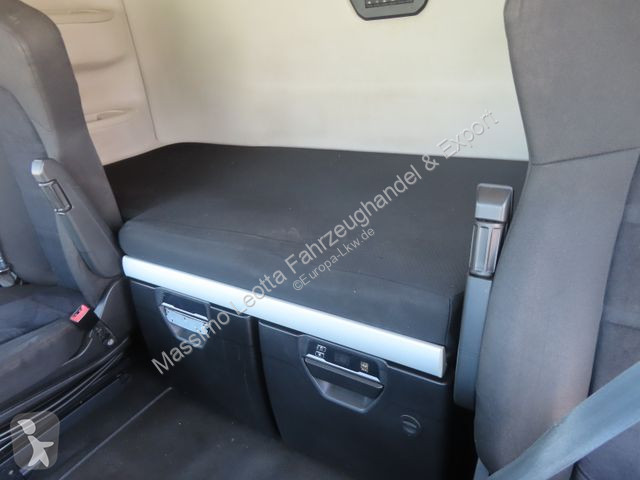 جرار Iveco S-Way 480 Intarder FZ.205