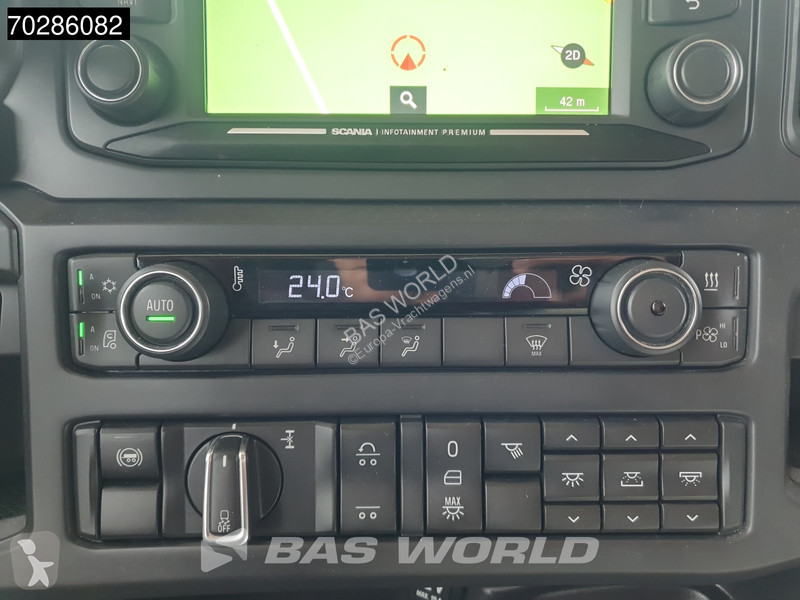 Tahač Scania S650 S 6X2 Special Interior!...