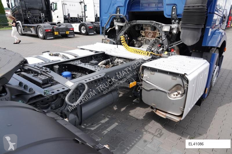 Tractor Mercedes ACTROS 1845