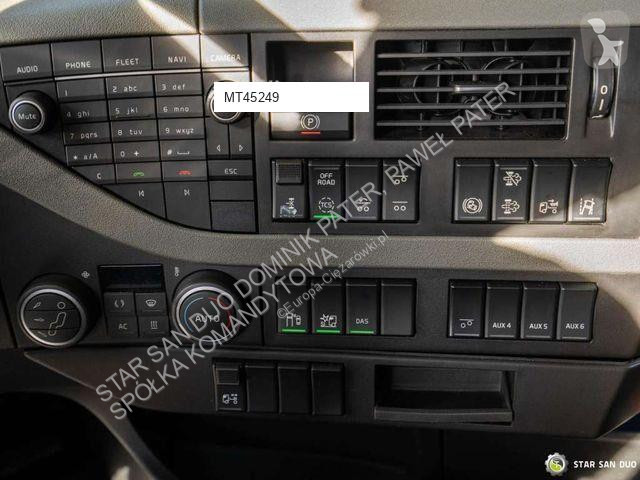 Tahač Volvo 3220-K5 HDS