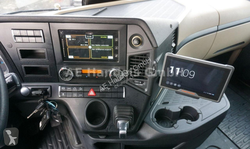 Traktor Mercedes 1851