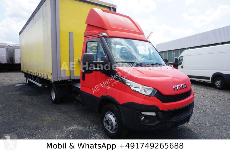 جرار Iveco 65