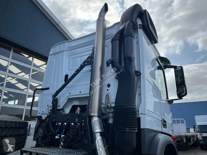 Tractor Mercedes 4058 AS 6x6 Tractor Head 180T...