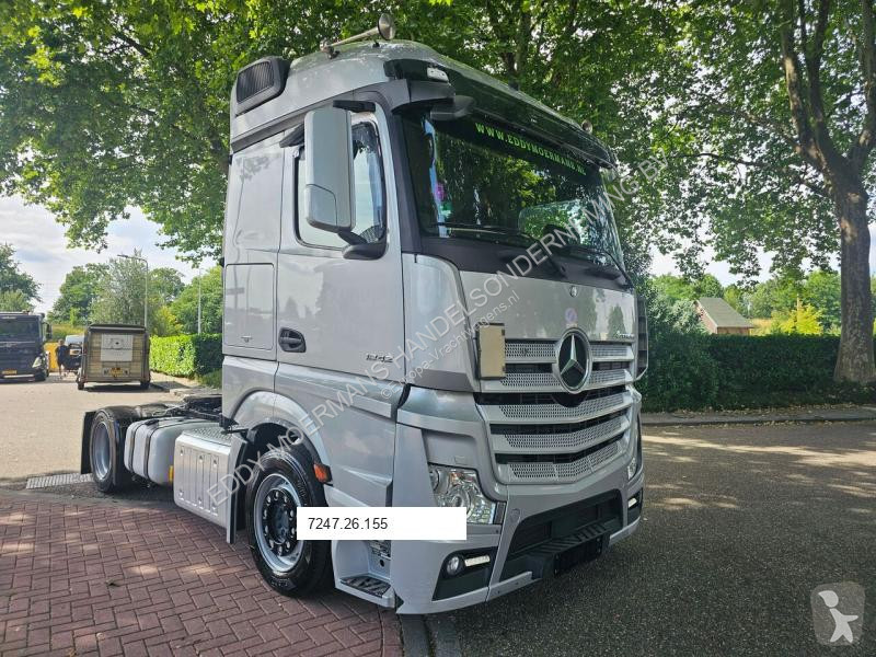Traktor Mercedes 1842