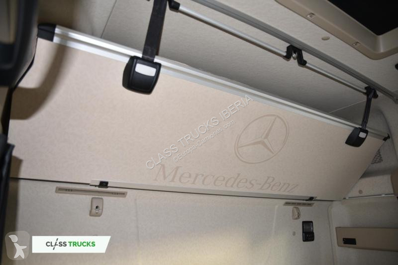 Traktor Mercedes 5 1845 BigSpace