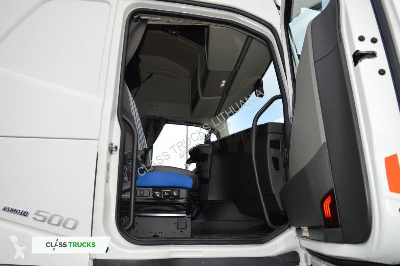 Tahač Volvo 500 Globetrotter XL